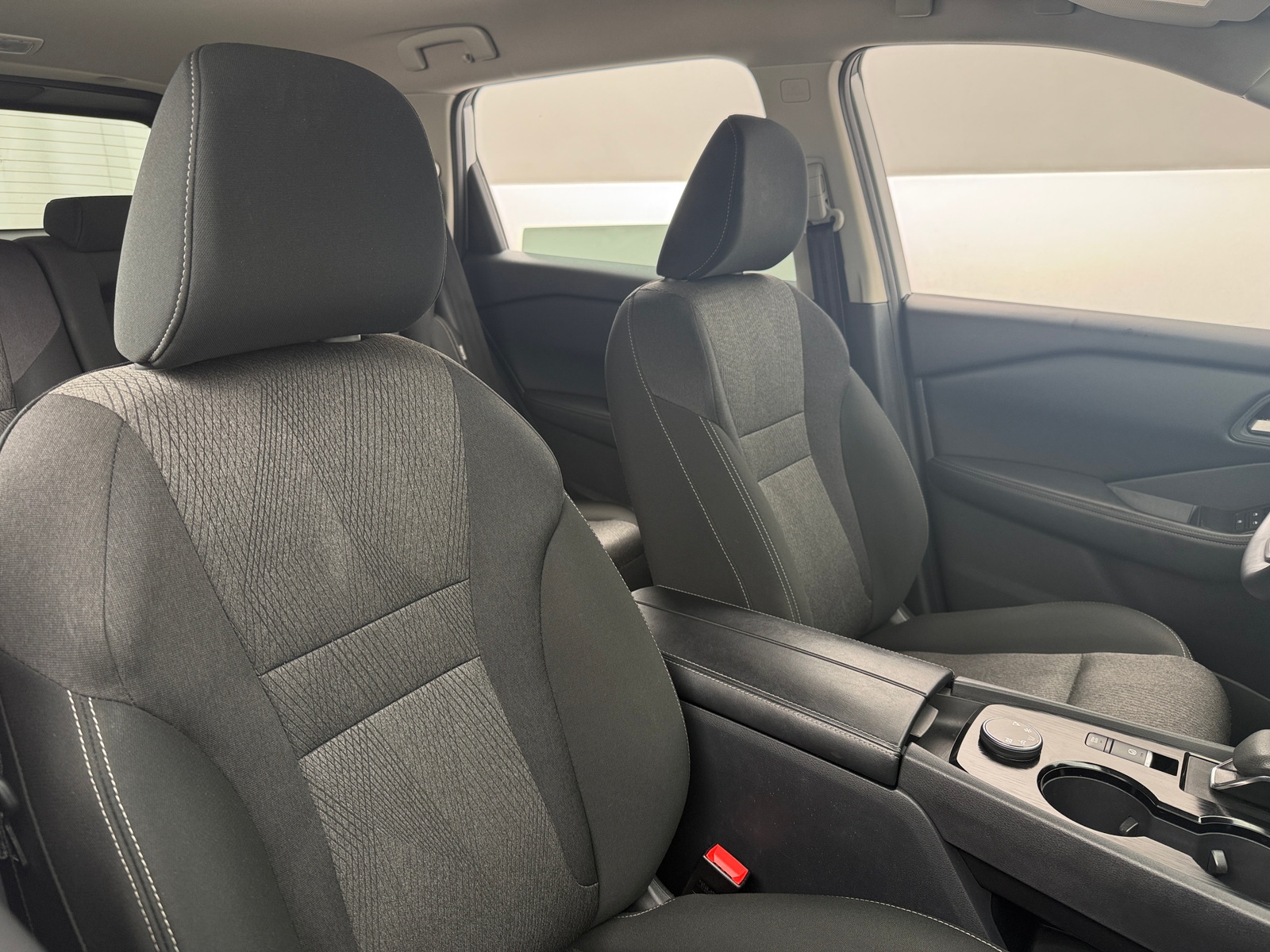 Thumbnail: 2025 Nissan Rogue - 2