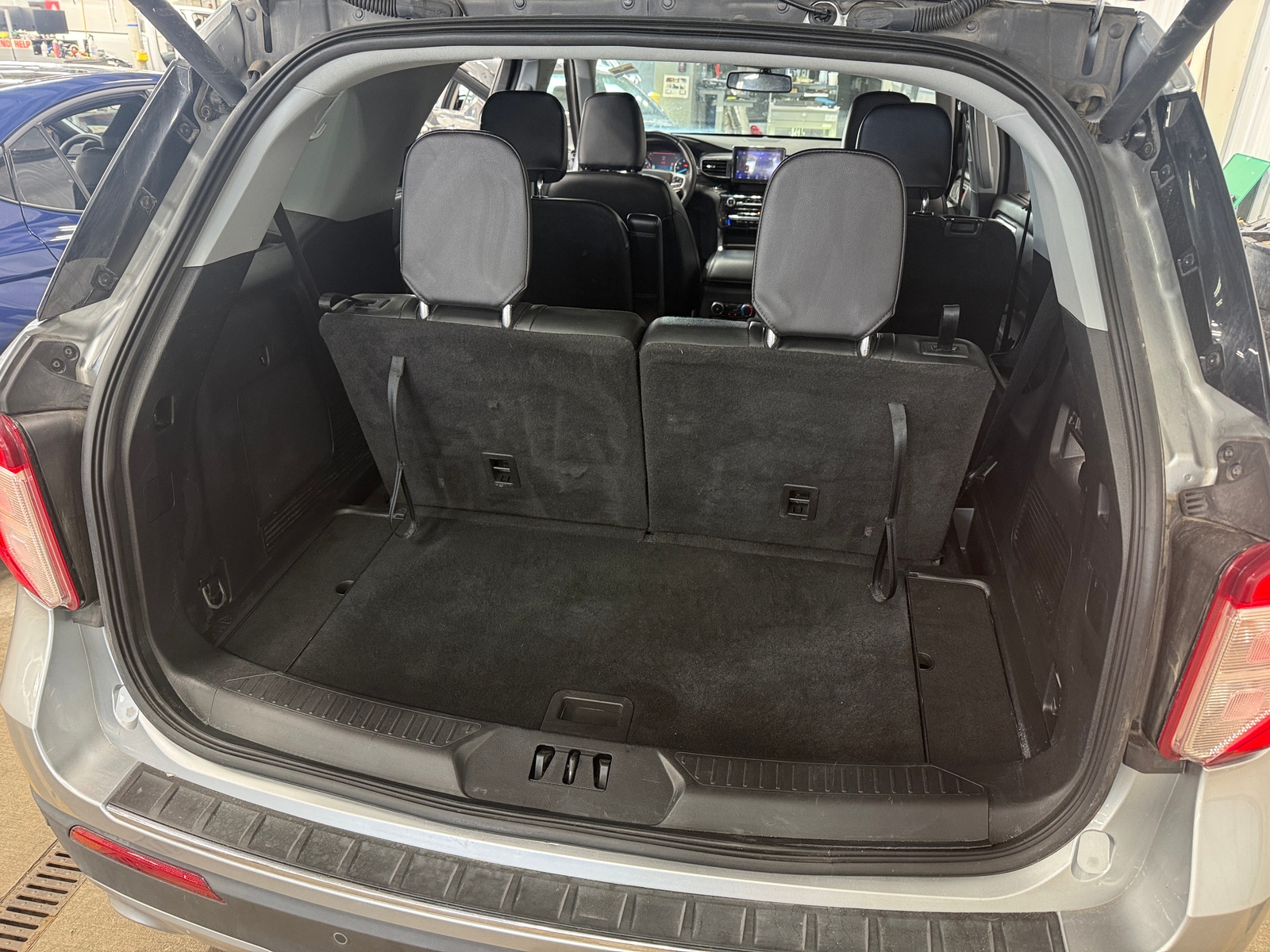 Thumbnail: 2023 Ford Explorer - 6