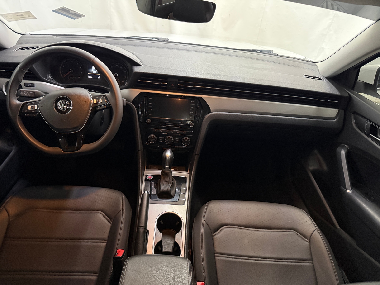 Thumbnail: 2021 Volkswagen Passat - 2