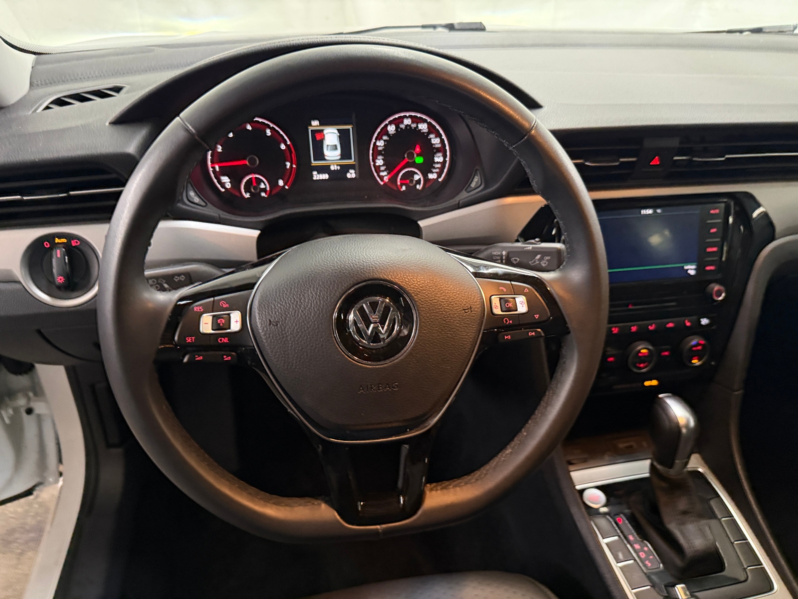 Thumbnail: 2021 Volkswagen Passat - 4