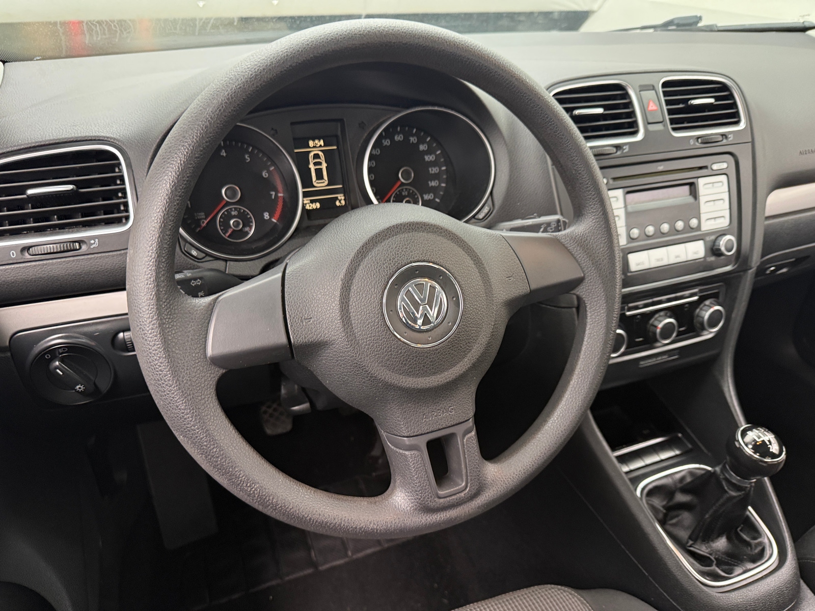 Thumbnail: 2010 Volkswagen Golf - 5