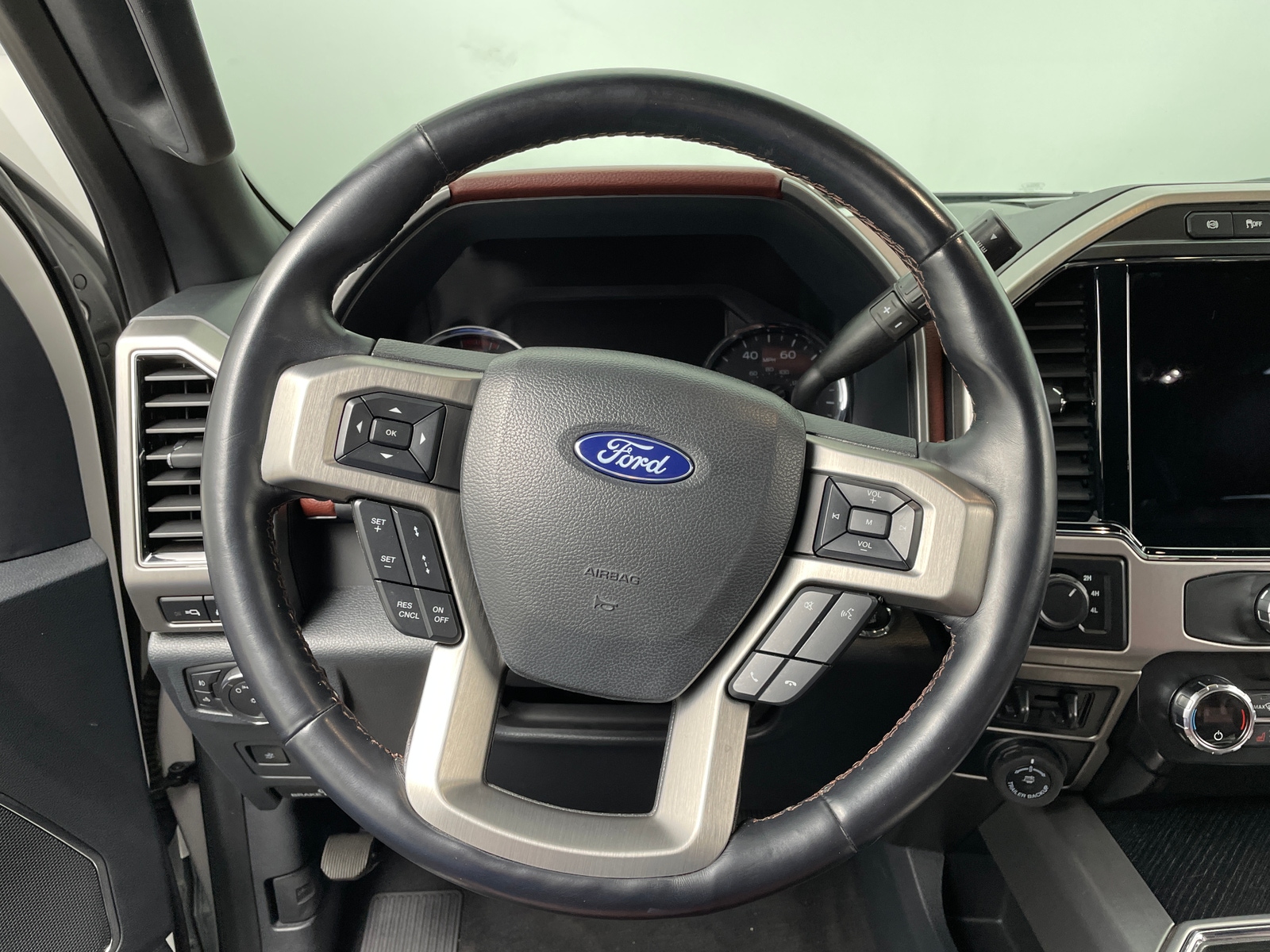 Thumbnail: 2022 Ford Econoline - 4