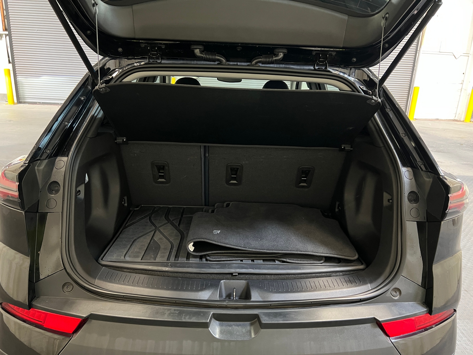 Thumbnail: 2023 Chevrolet Bolt EUV - 6