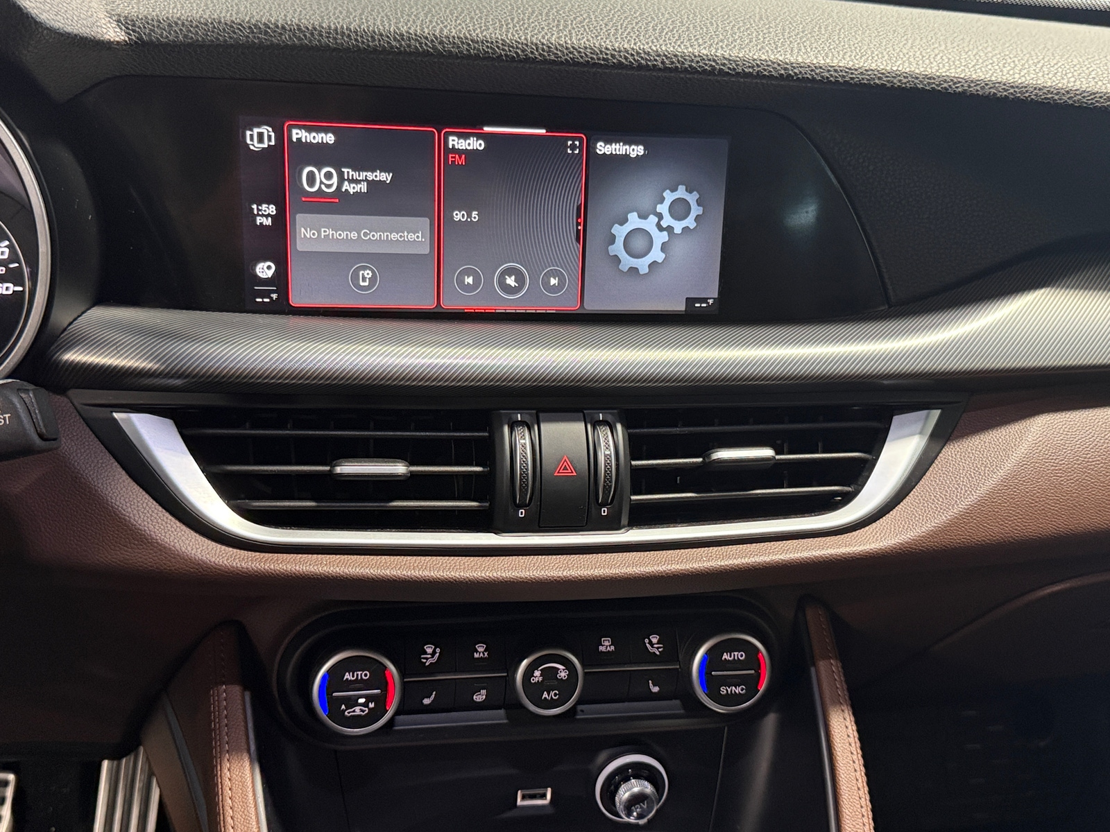 Thumbnail: 2020 Alfa Romeo Stelvio - 3