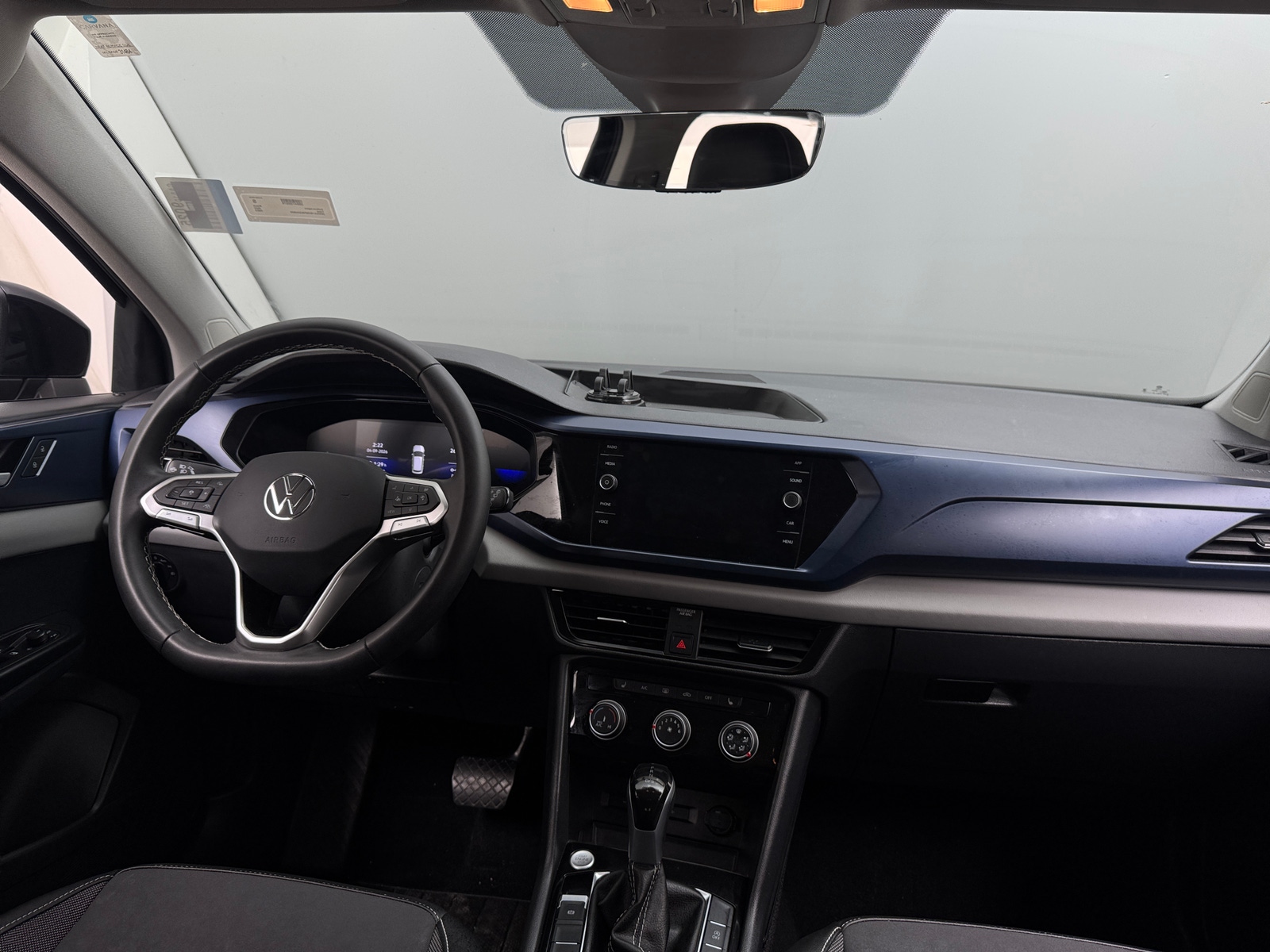 Thumbnail: 2023 Volkswagen Taos - 3