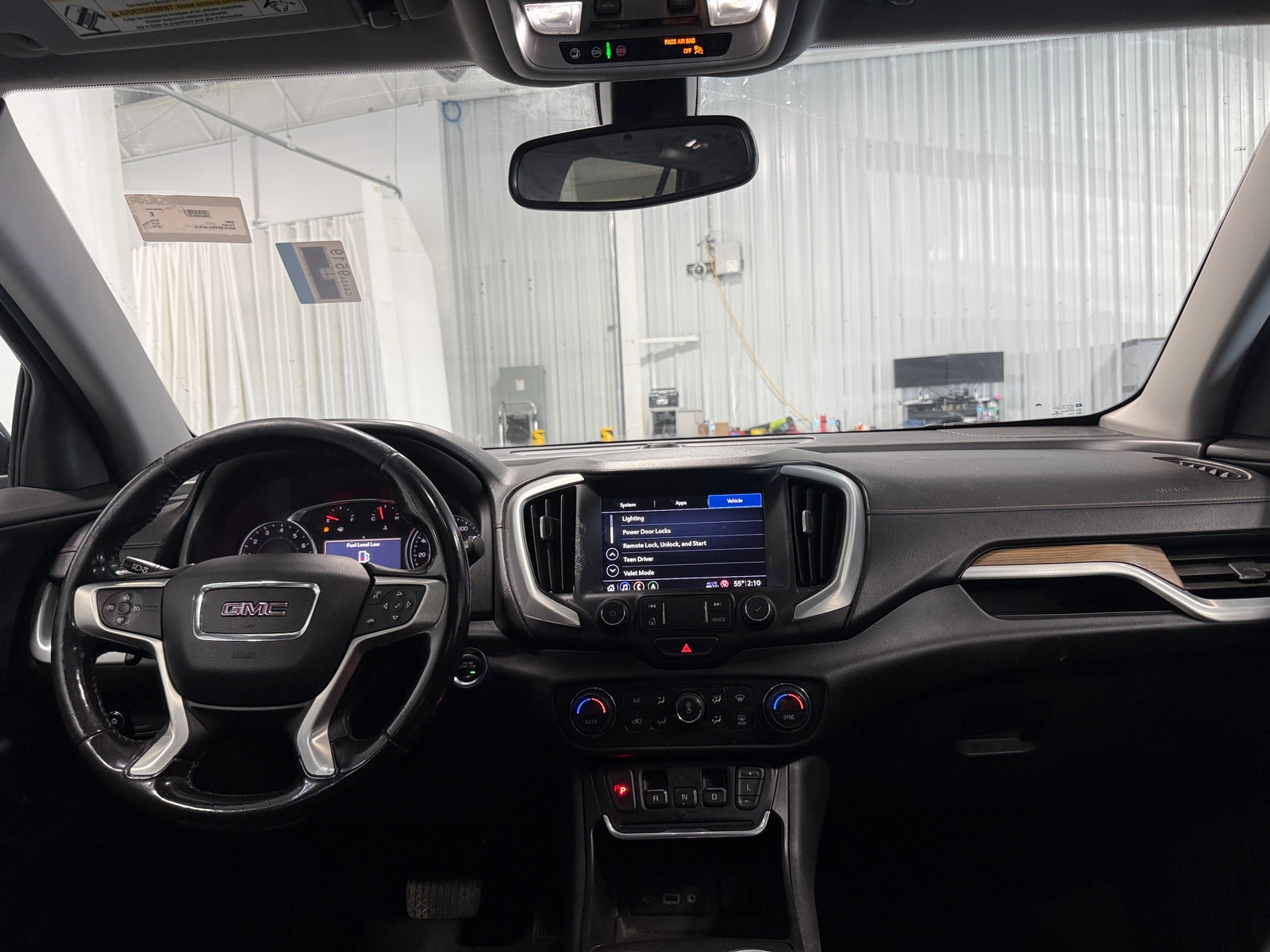 Thumbnail: 2019 GMC Terrain - 3