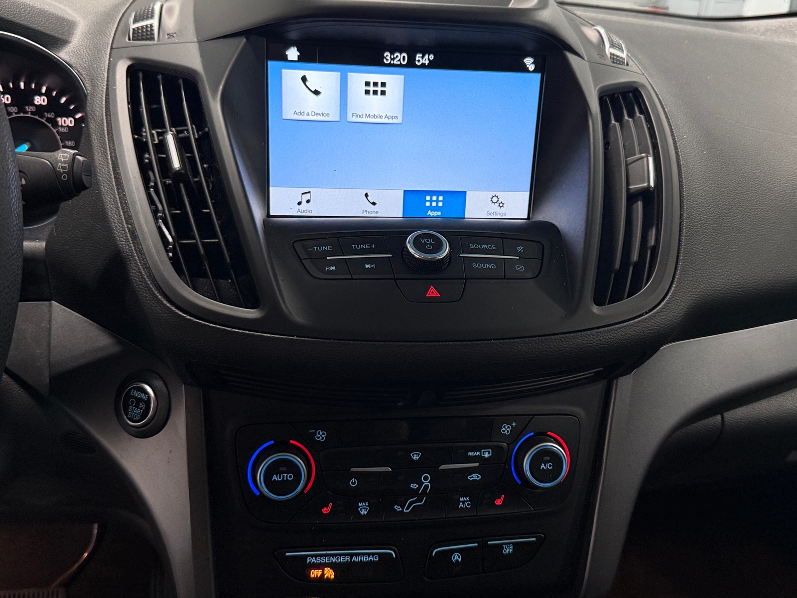 Thumbnail: 2019 Ford Escape - 4