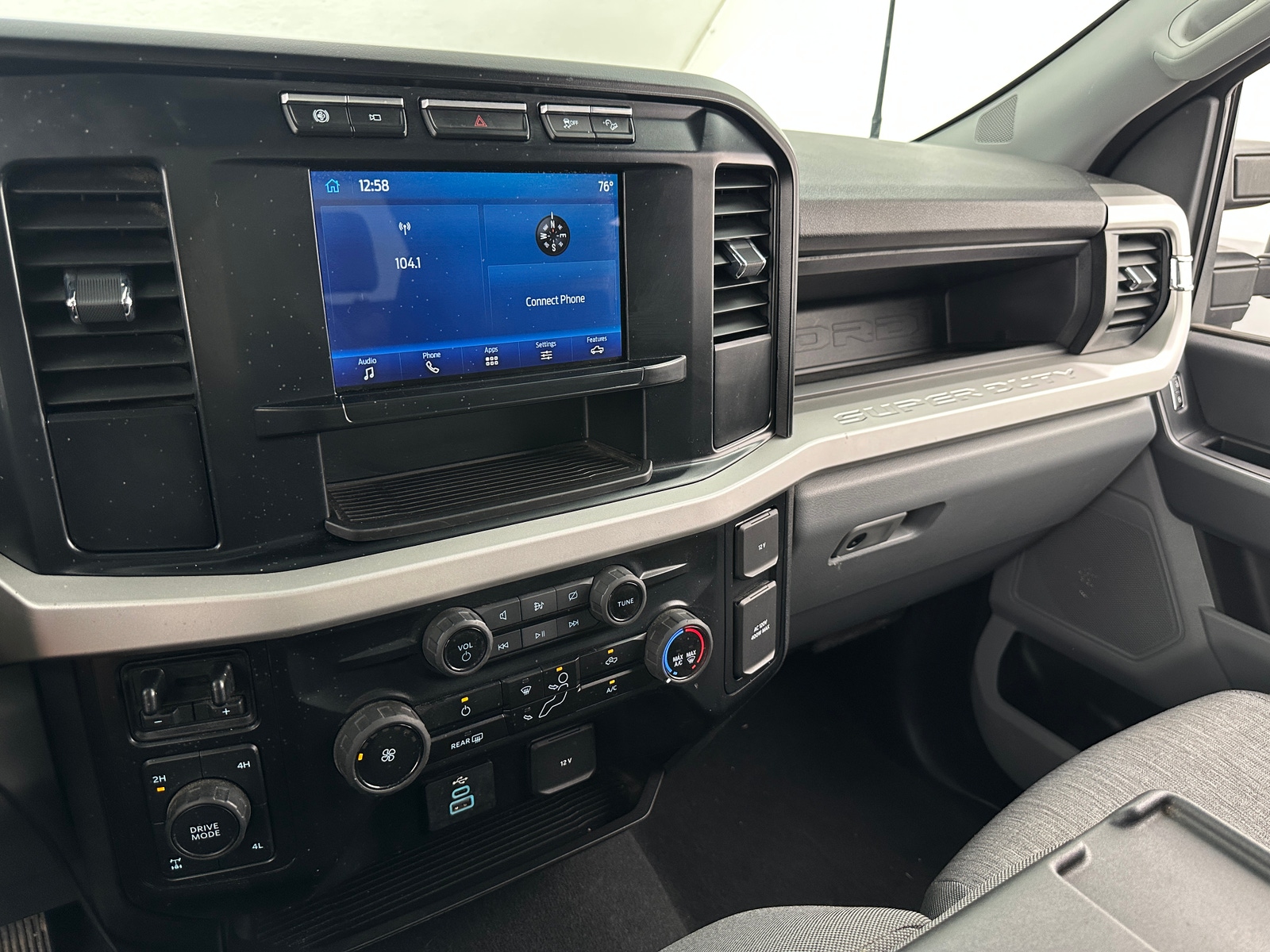 Thumbnail: 2024 Ford Econoline - 4