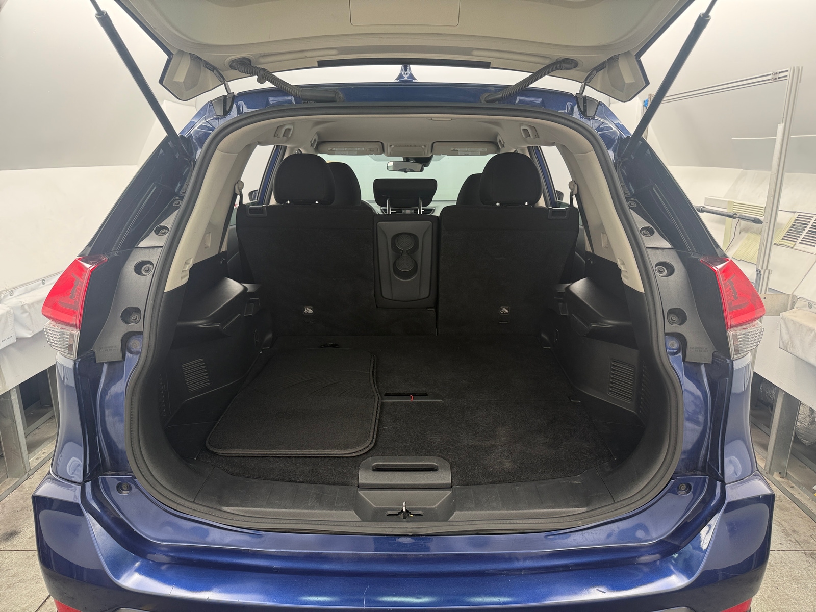 Thumbnail: 2020 Nissan Rogue - 7