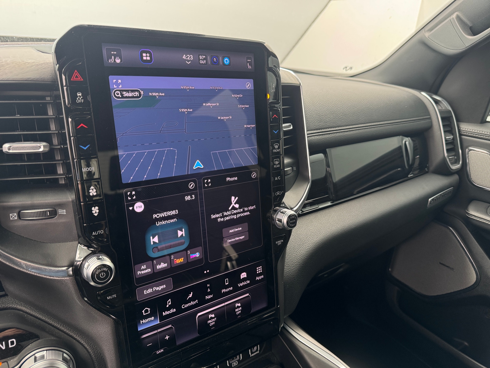 Thumbnail: 2025 RAM 1500 - 3