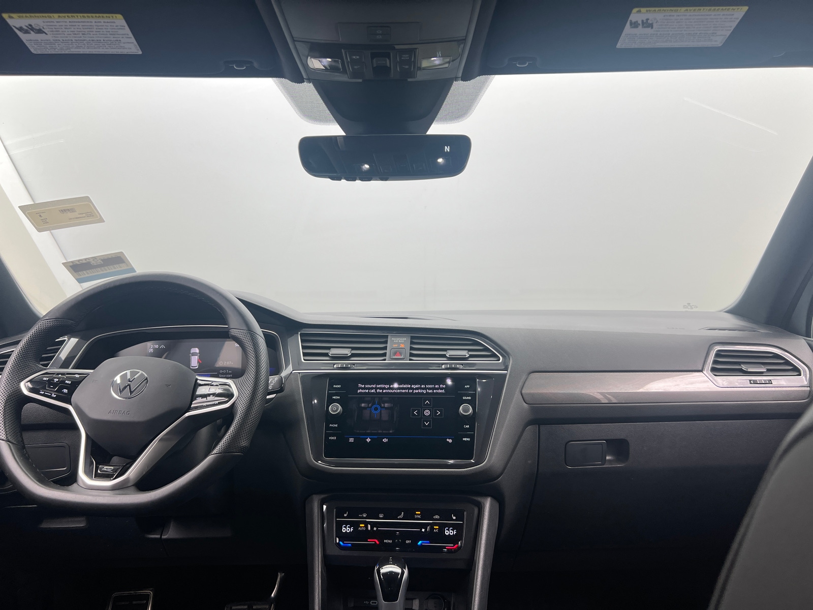 Thumbnail: 2024 Volkswagen Tiguan - 2