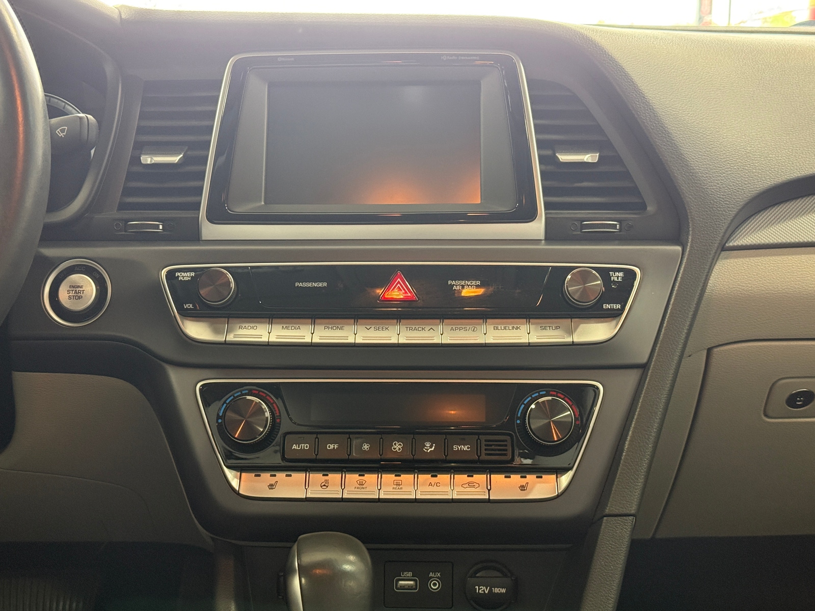 Thumbnail: 2019 Hyundai Sonata - 4