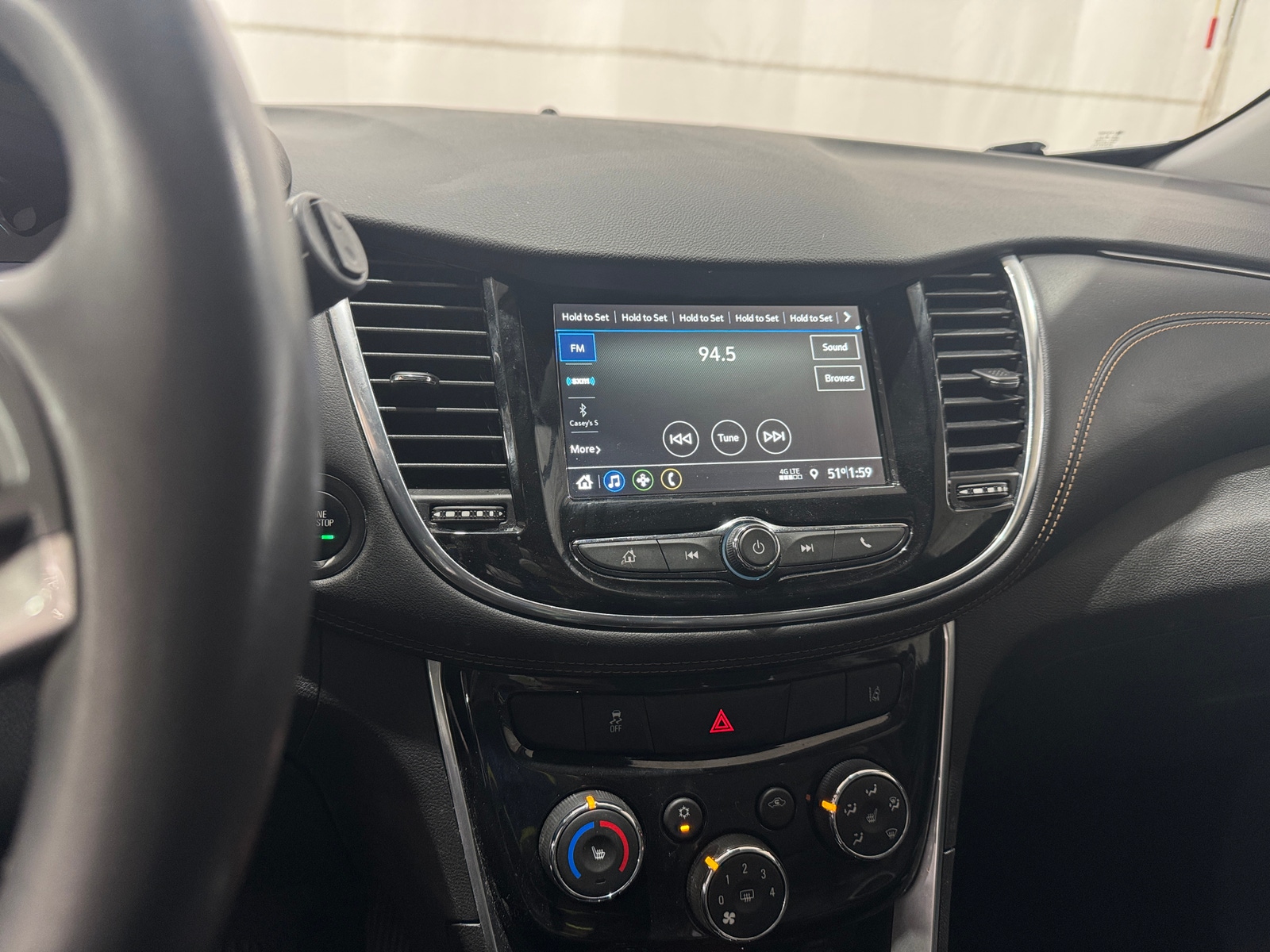 Thumbnail: 2019 Chevrolet Trax - 3