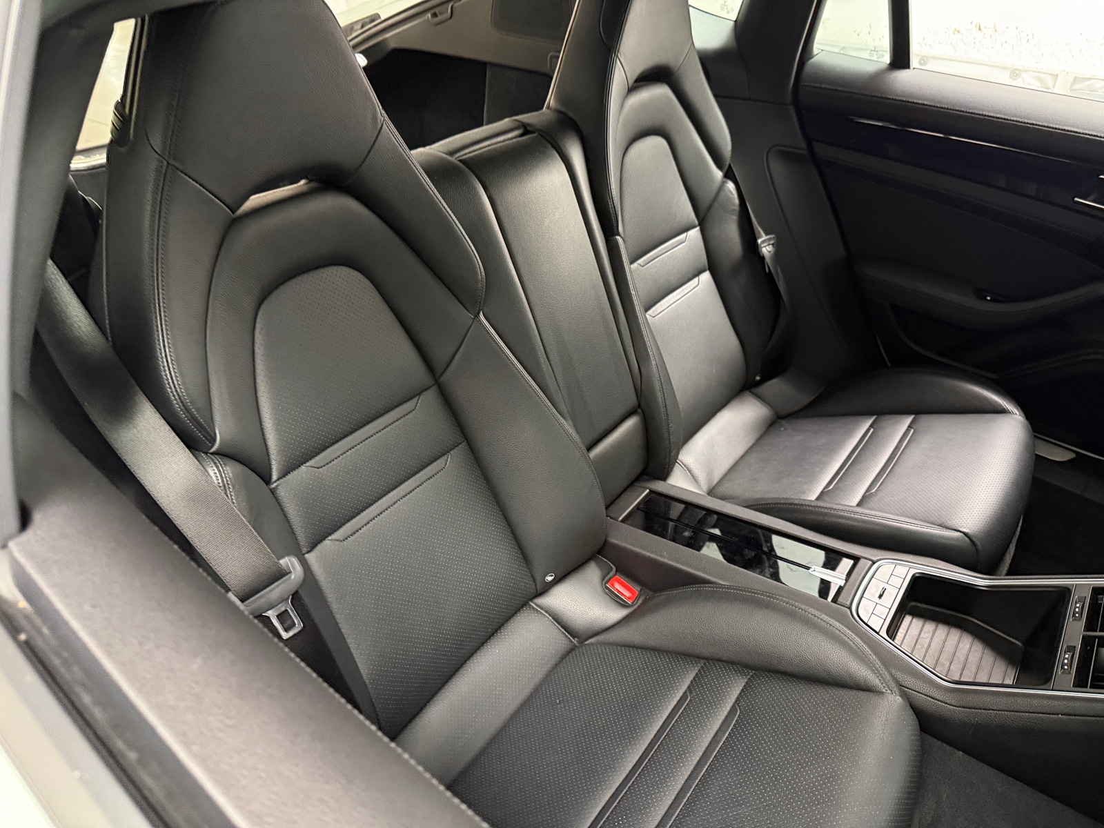 Thumbnail: 2018 Porsche Panamera - 5