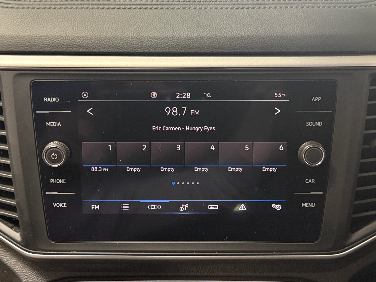 Thumbnail: 2021 Volkswagen Atlas - 3