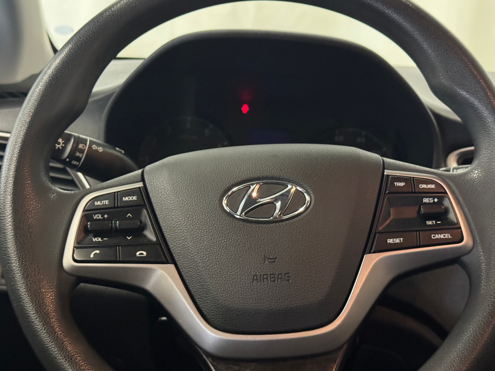 Thumbnail: 2019 Hyundai Accent - 5