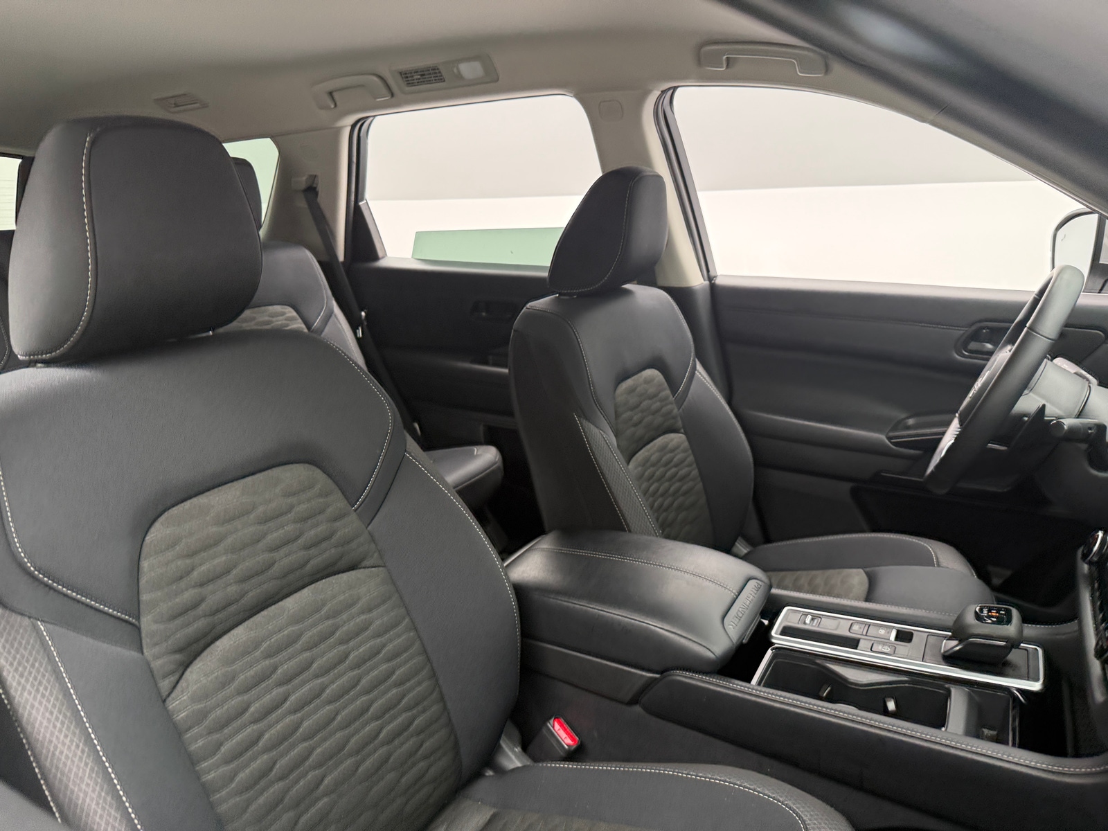 Thumbnail: 2025 Nissan Pathfinder - 2