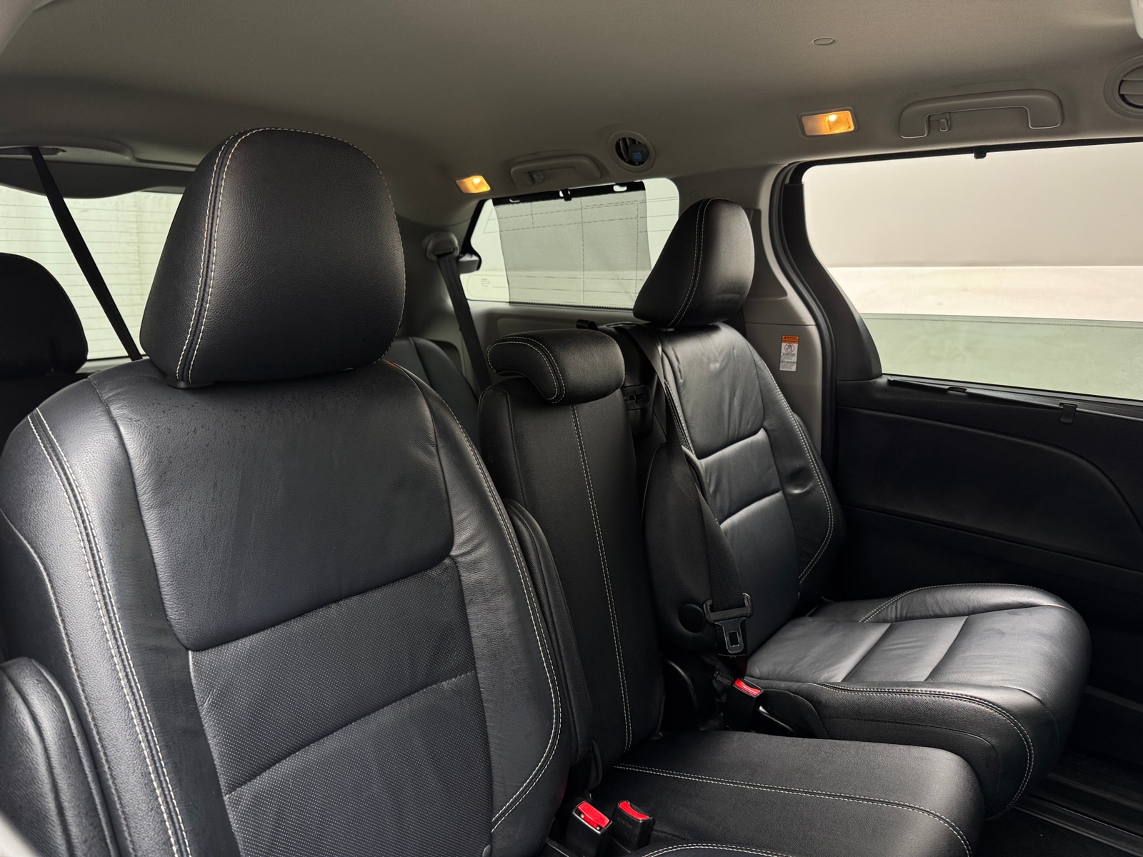 Thumbnail: 2017 Toyota Sienna - 5