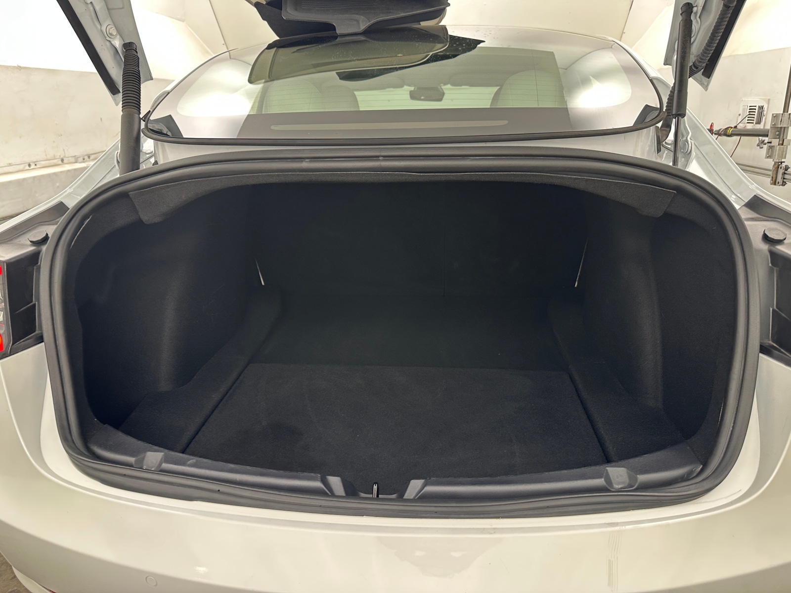 Thumbnail: 2022 Tesla Model 3 - 6