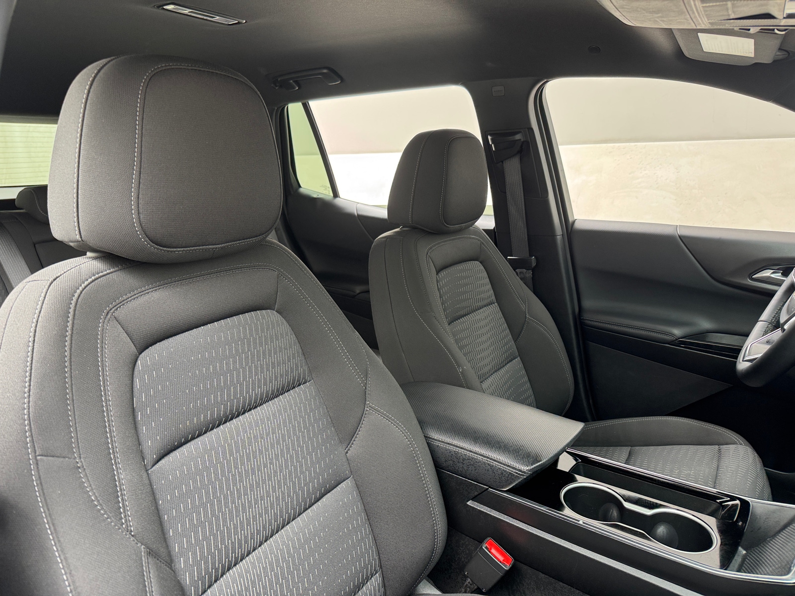 Thumbnail: 2025 Chevrolet Equinox - 2