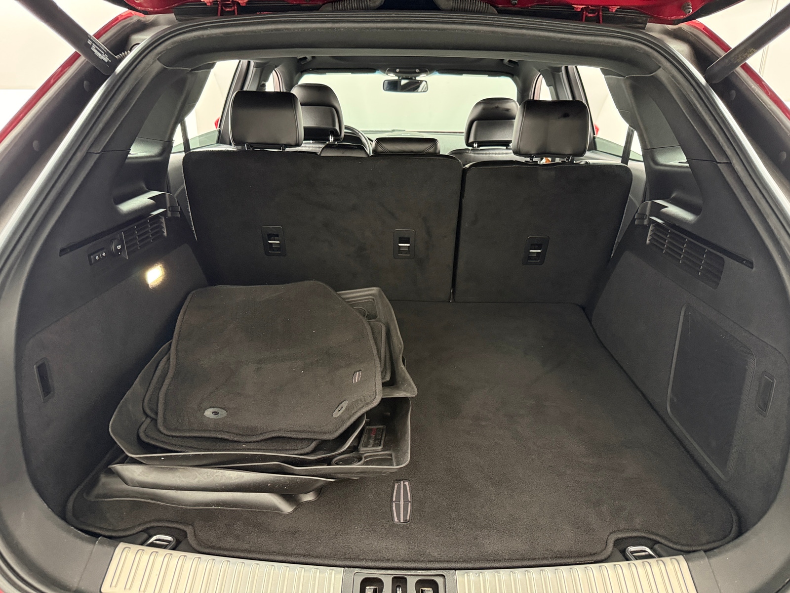 Thumbnail: 2017 Lincoln MKX - 6