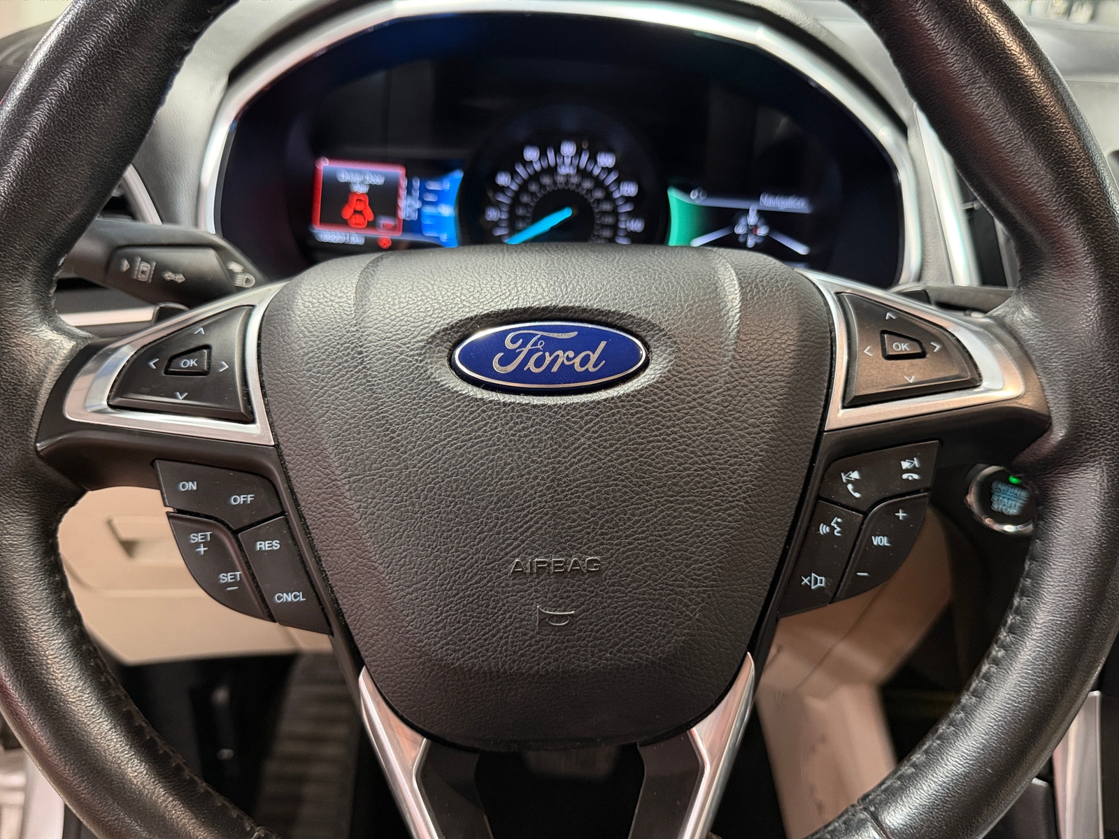 Thumbnail: 2015 Ford Edge - 4