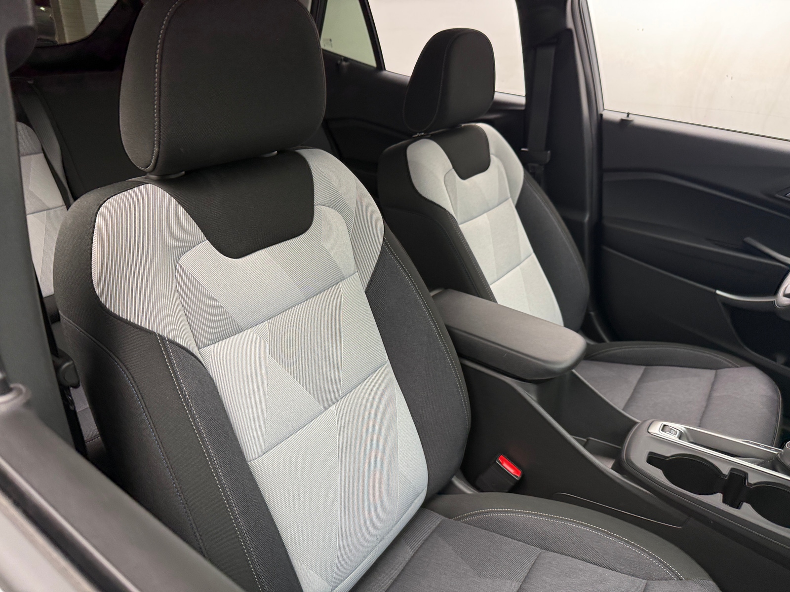 Thumbnail: 2025 Chevrolet Trax - 2