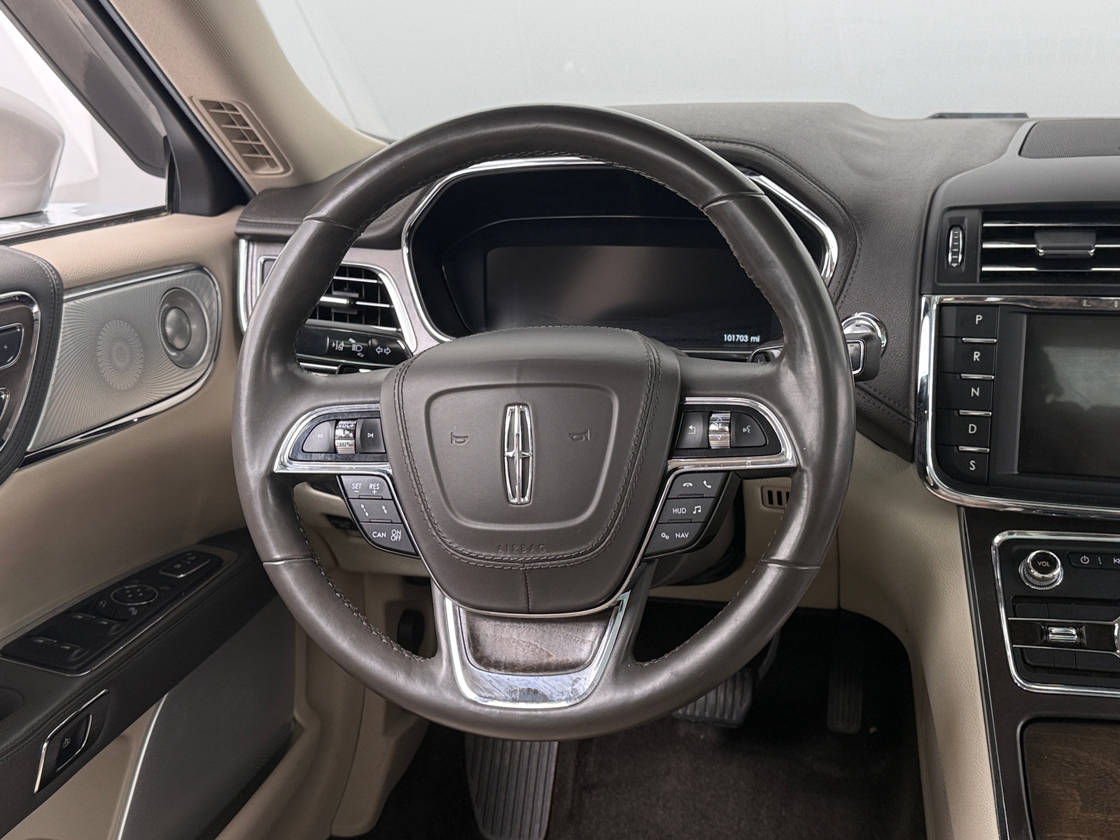 Thumbnail: 2018 Lincoln Continental - 4