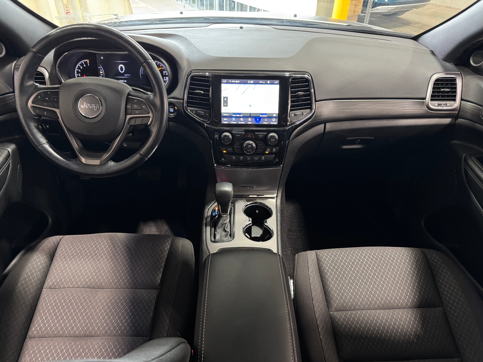Thumbnail: 2021 Jeep Grand Cherokee - 3