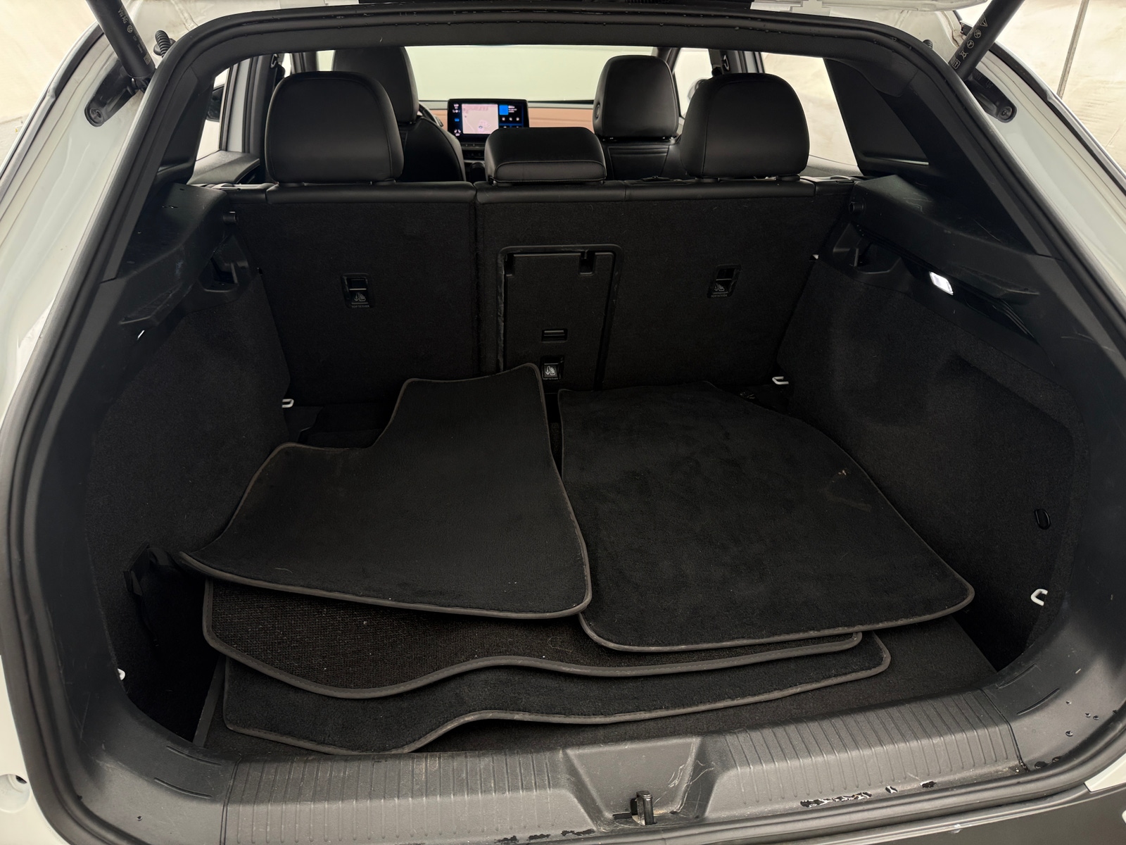 Thumbnail: 2021 Volkswagen ID.4 - 6