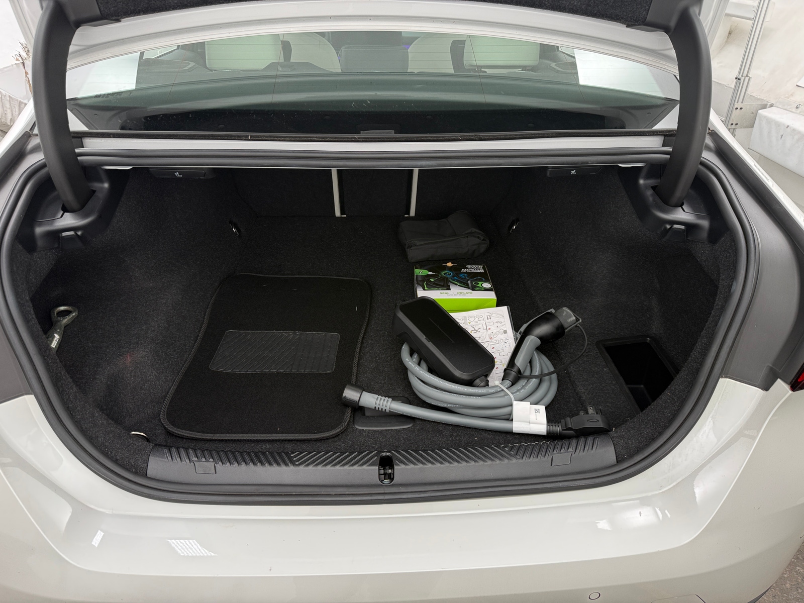 Thumbnail: 2024 BMW i5 - 6