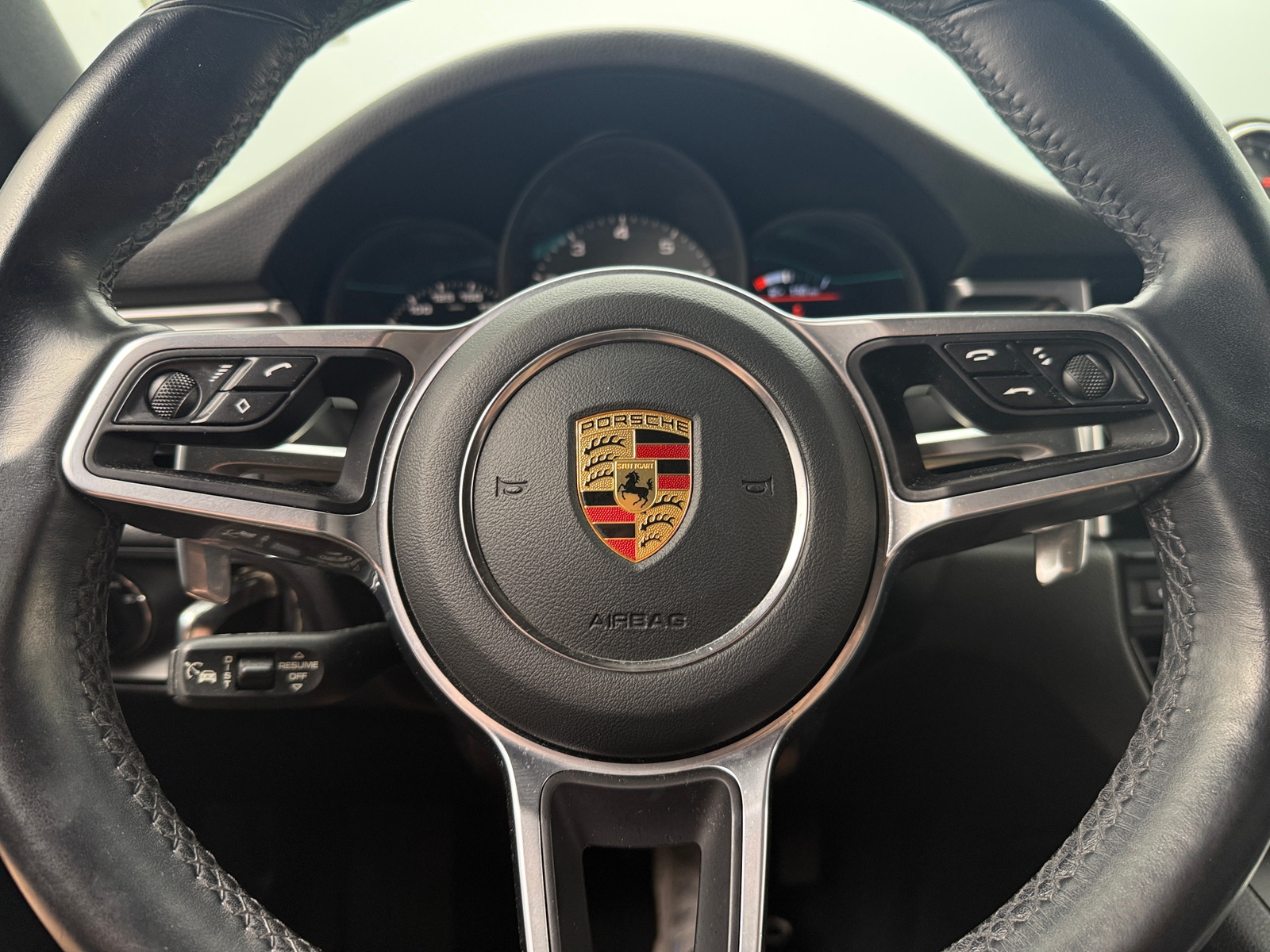 Thumbnail: 2021 Porsche Macan - 4