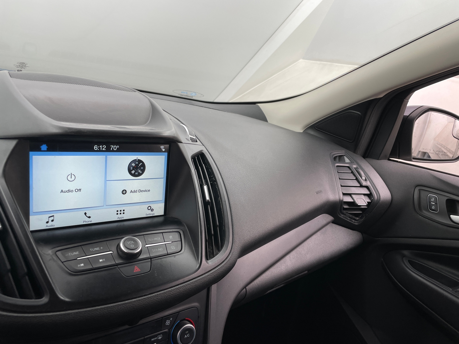 Thumbnail: 2019 Ford Escape - 3