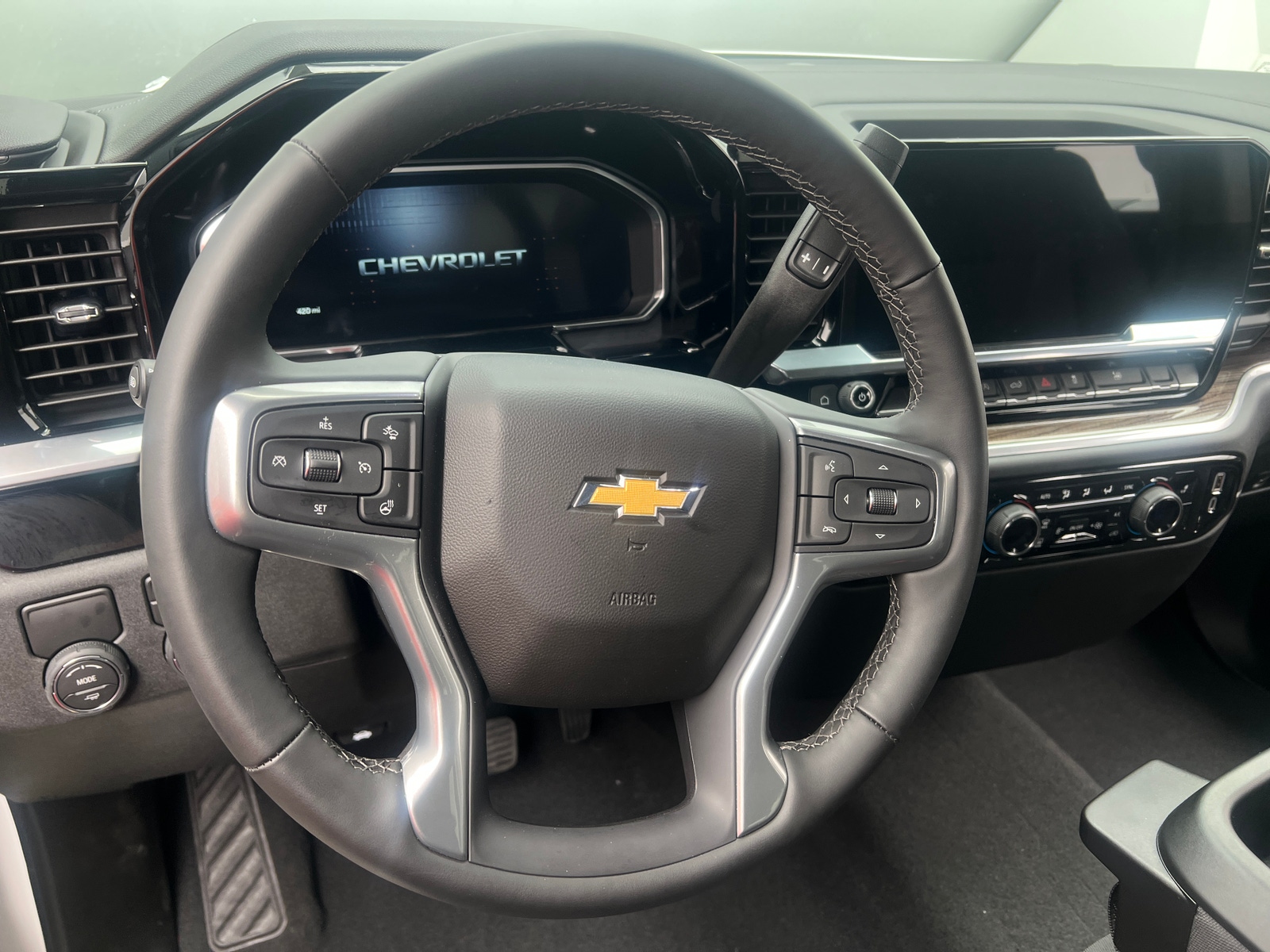 Thumbnail: 2026 Chevrolet Silverado 1500 - 5