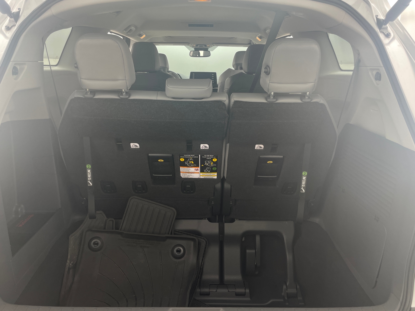 Thumbnail: 2023 Toyota Sienna - 6