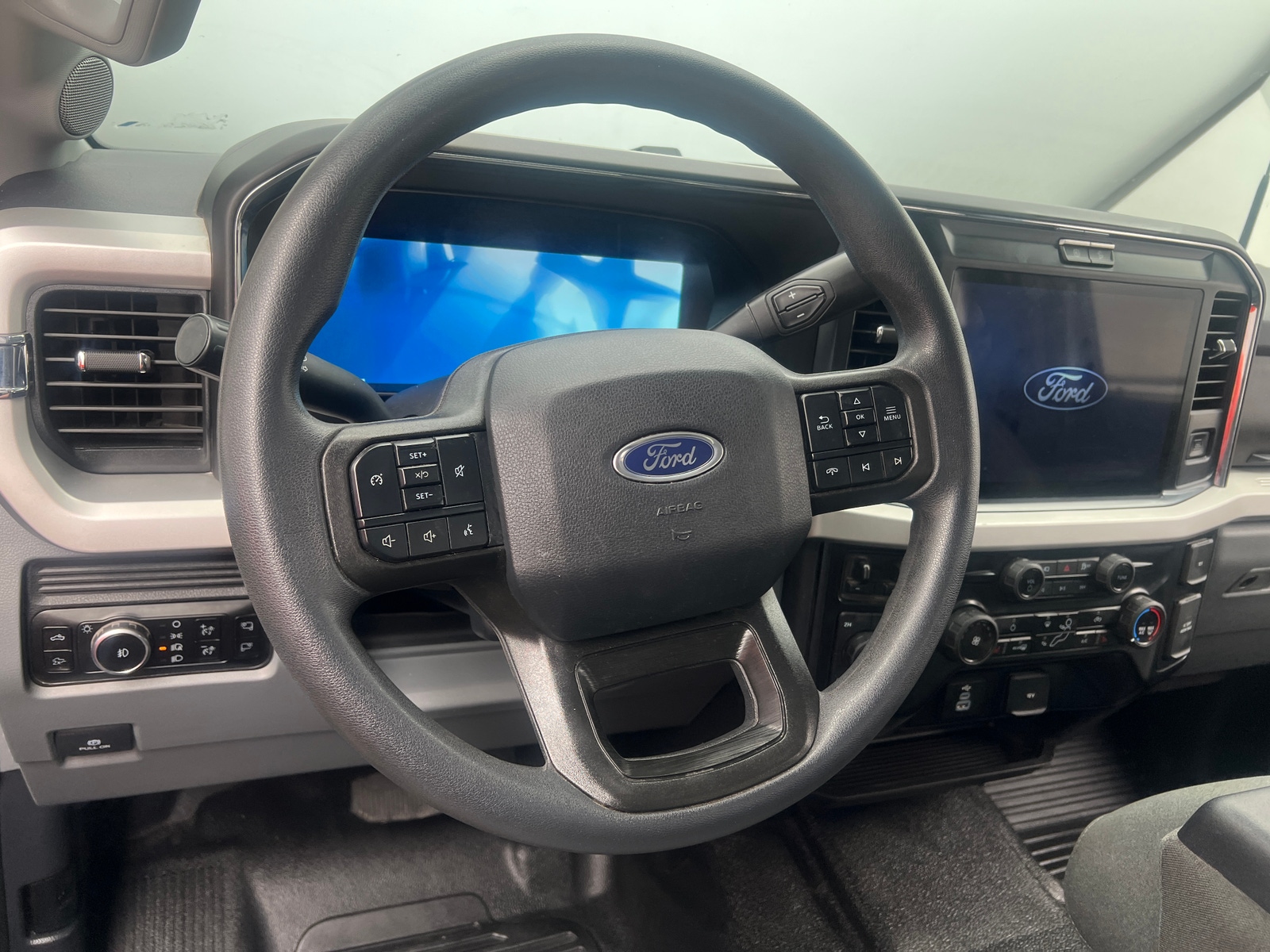 Thumbnail: 2025 Ford Econoline - 5