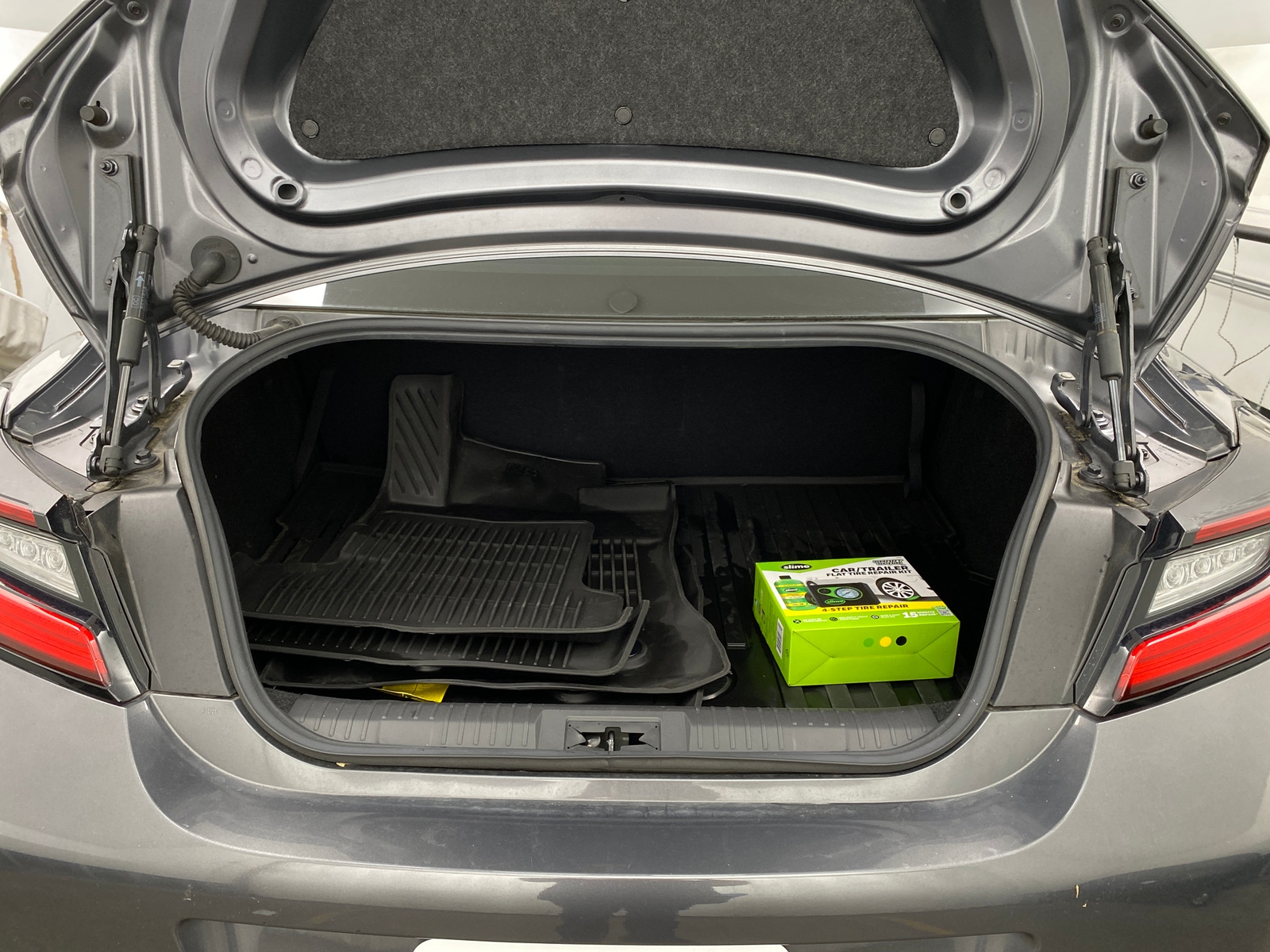 Thumbnail: 2023 Toyota GR86 - 4