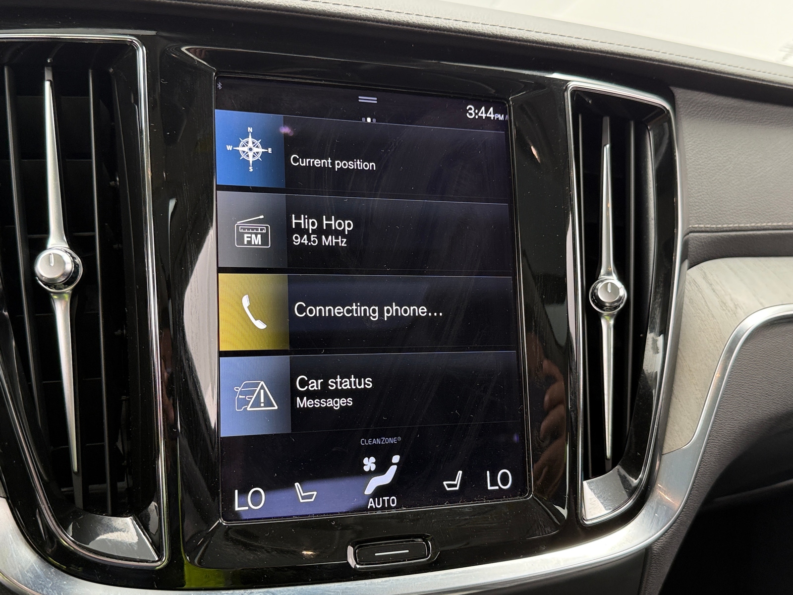 Thumbnail: 2022 Volvo S60 - 3