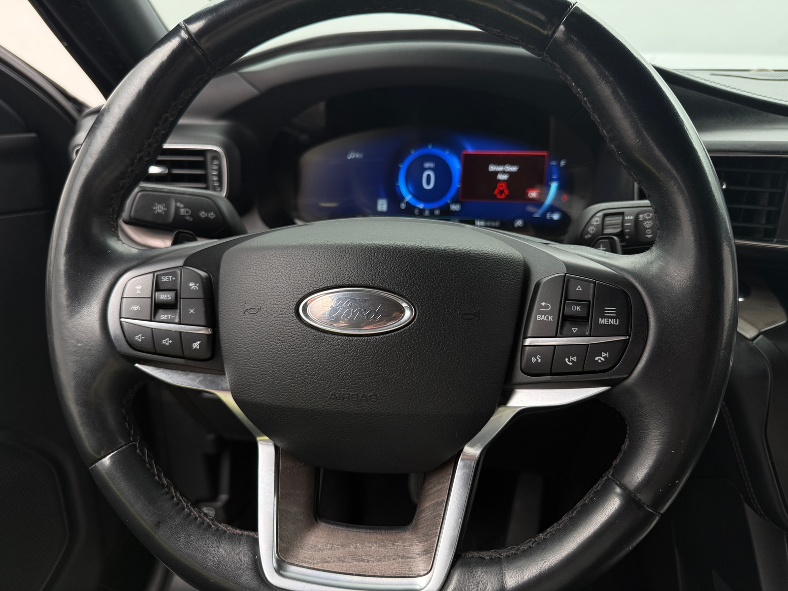 Thumbnail: 2020 Ford Explorer - 4