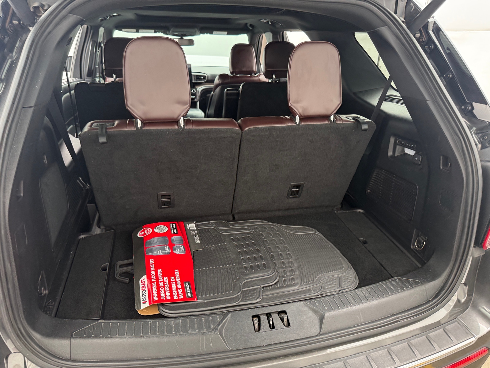 Thumbnail: 2020 Ford Explorer - 6