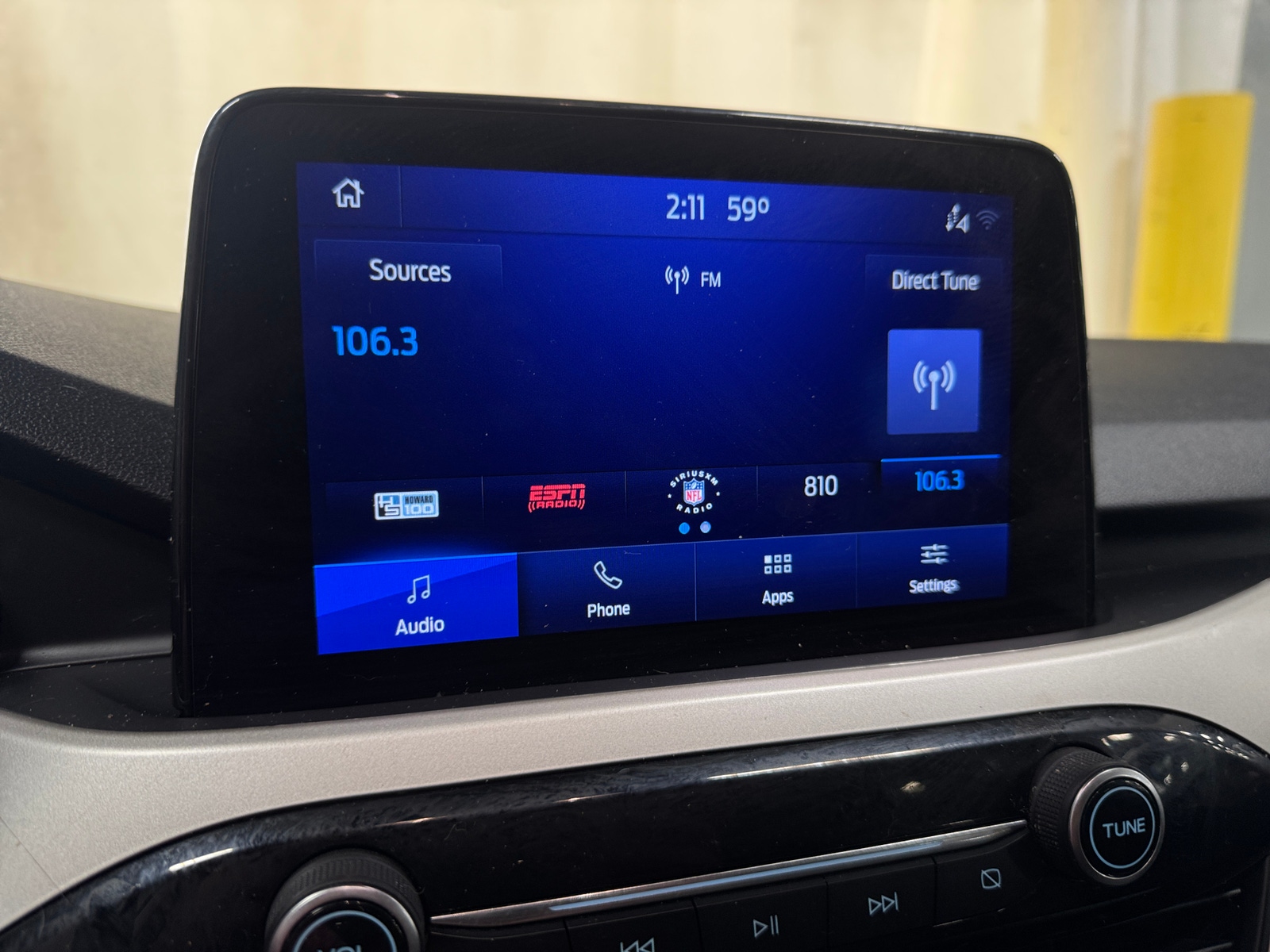 Thumbnail: 2021 Ford Escape - 4