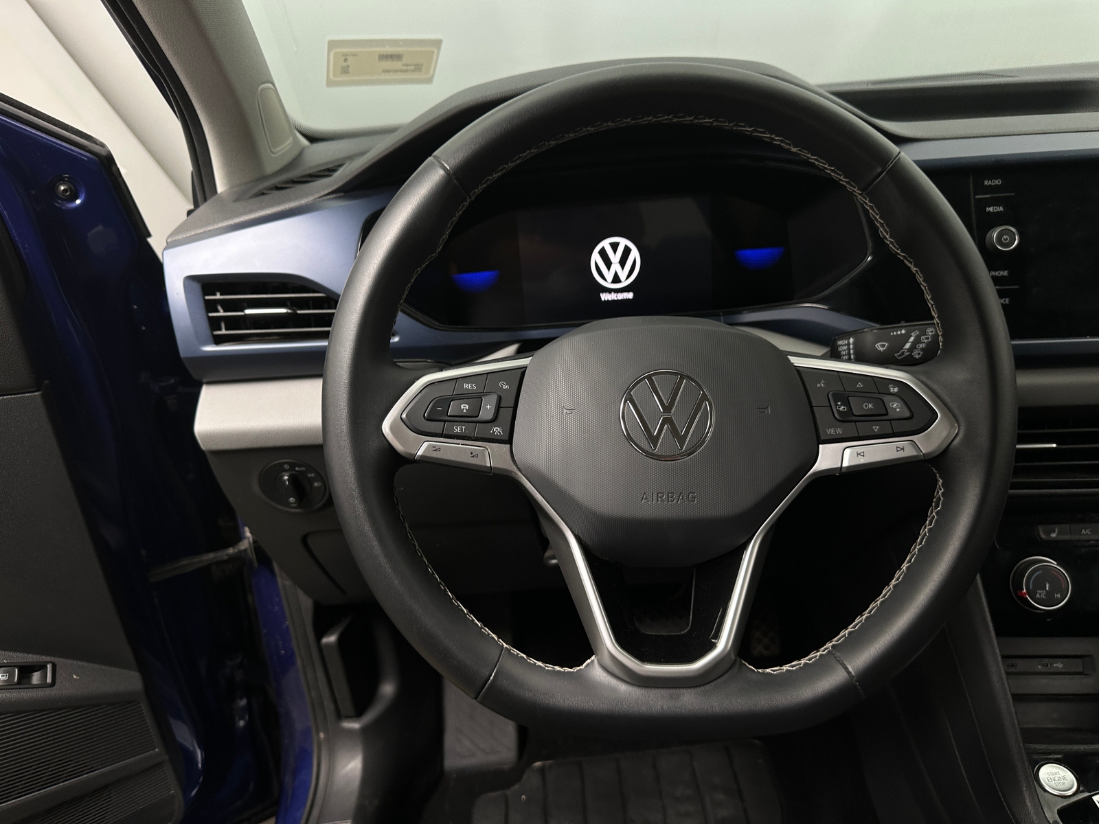 Thumbnail: 2023 Volkswagen Taos - 4