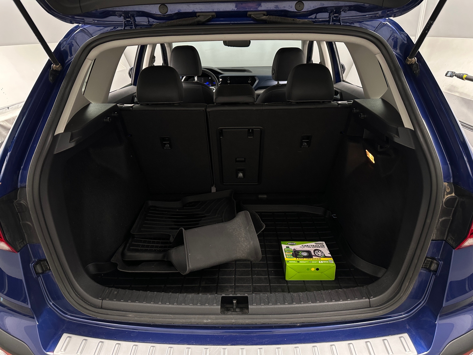 Thumbnail: 2023 Volkswagen Taos - 6