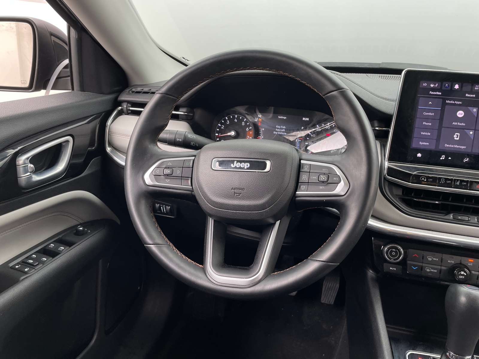 Thumbnail: 2022 Jeep Compass - 4