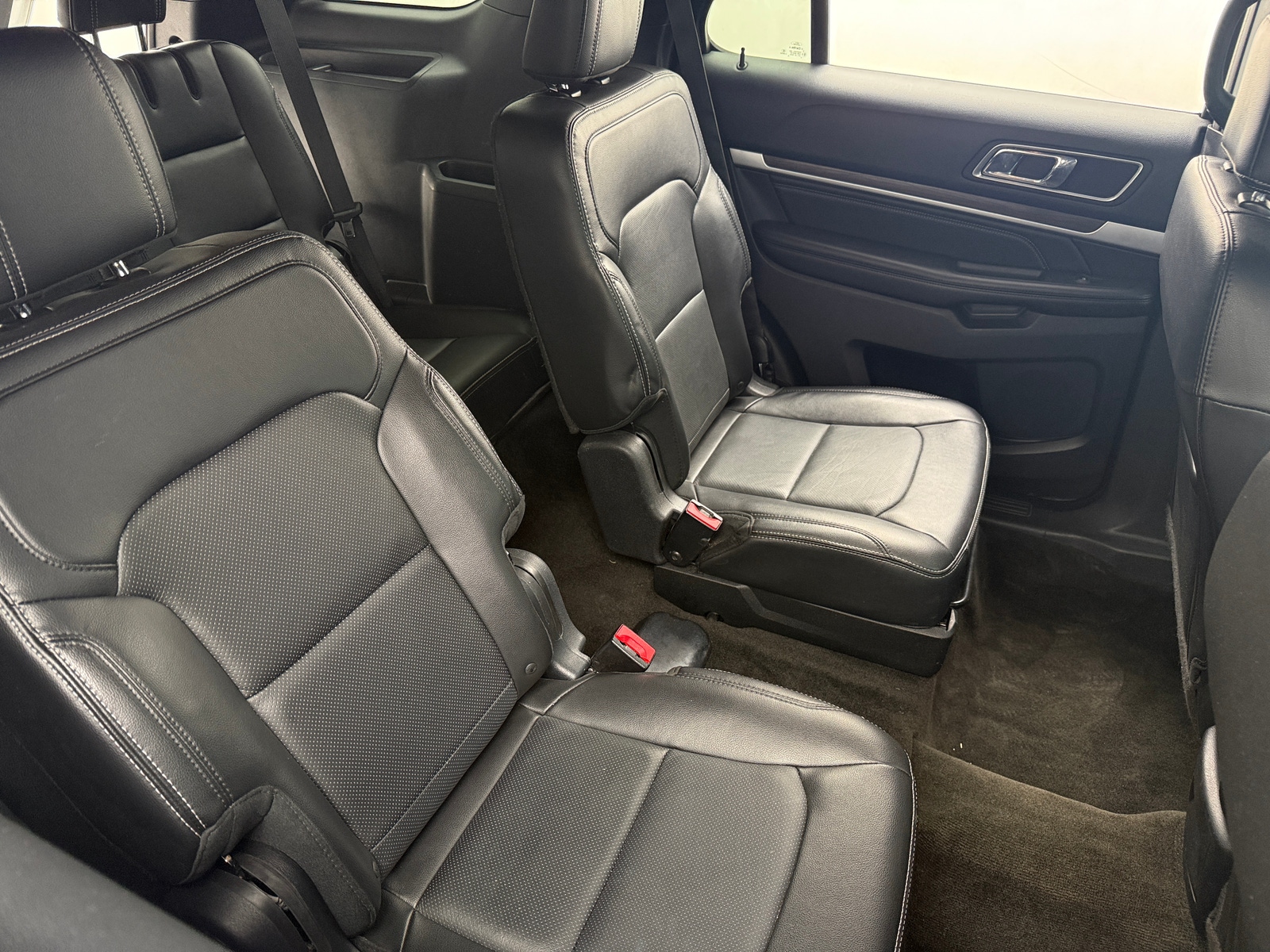 Thumbnail: 2017 Ford Explorer - 5