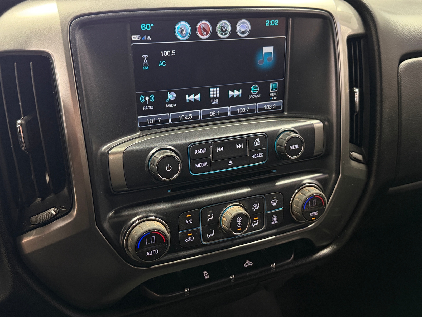 Thumbnail: 2018 Chevrolet Silverado 1500 - 4