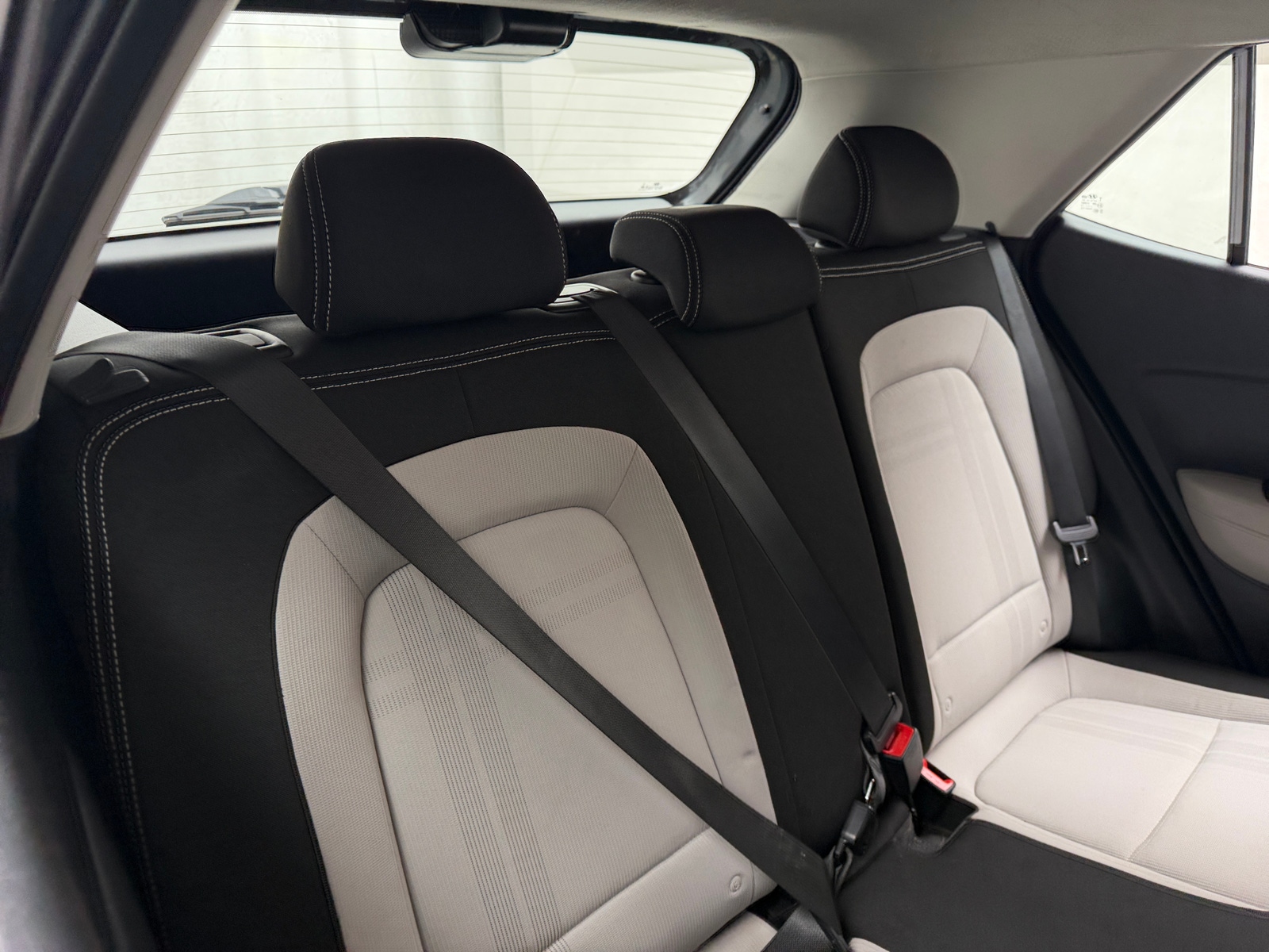 Thumbnail: 2023 Hyundai Venue - 6