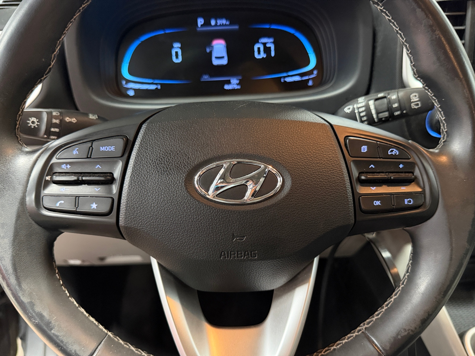 Thumbnail: 2023 Hyundai Venue - 5