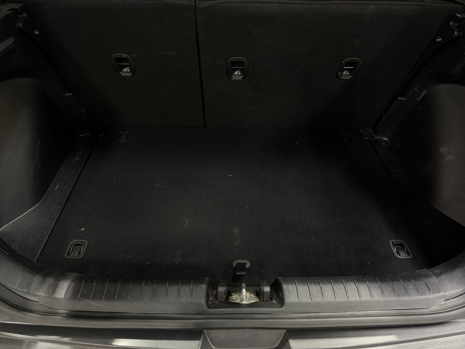 Thumbnail: 2023 Hyundai Venue - 7