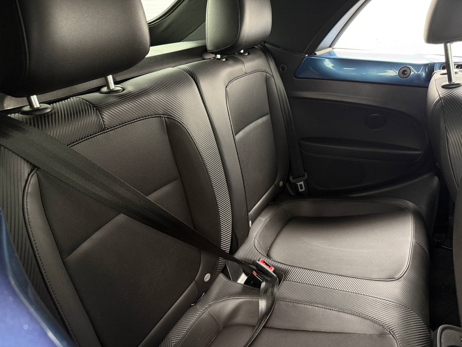 Thumbnail: 2017 Volkswagen Beetle - 5